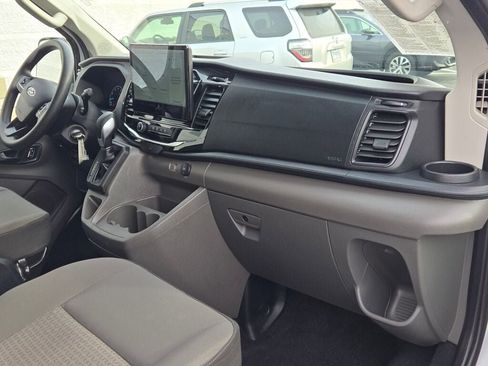 Used 2023 Ford Transit 350 XLT image 6