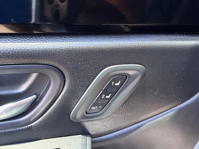 Used 2025 Honda Pilot Touring image 23