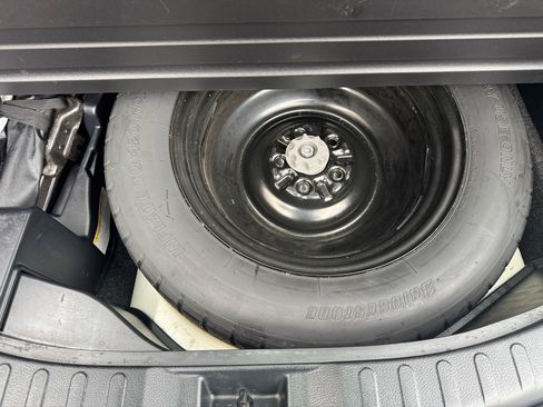 Used 2018 Toyota RAV4 XLE image 25