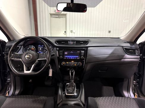 Used 2018 Nissan Rogue S w/ S Value Package image 17