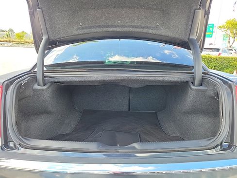 Used 2019 Chrysler 300 Limited image 28