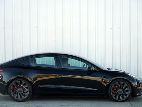 Used 2022 Tesla Model 3 Performance image 54