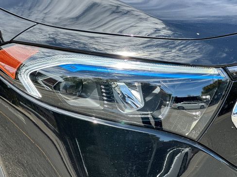Certified 2023 Mercedes-Benz EQB 300 4MATIC image 12