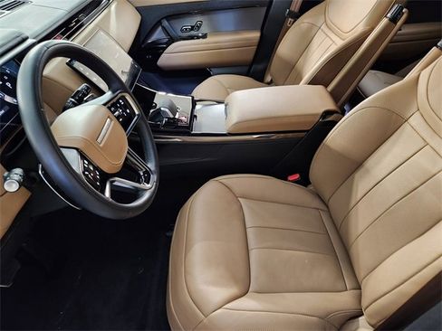 Used 2024 Land Rover Range Rover Sport SE image 14