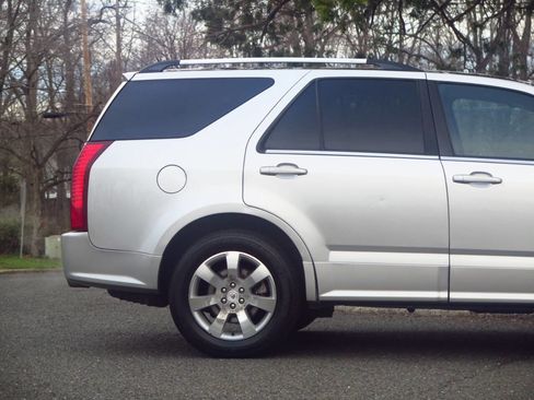Used 2008 Cadillac SRX AWD w/ Utility Package image 26