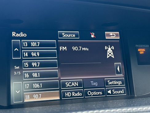 Used 2016 Lexus ES 300h image 24