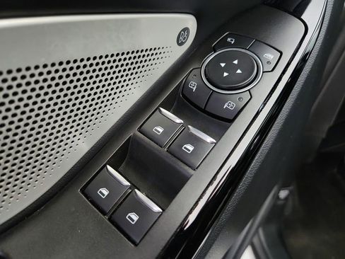 Used 2022 Ford Explorer Platinum w/ Technology Package image 21