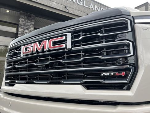 Used 2026 GMC Sierra 2500 AT4 w/ AT4 Premium Plus Package image 19