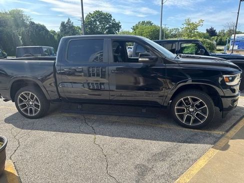 Used 2019 RAM 1500 Laramie AWD/4WD image 4