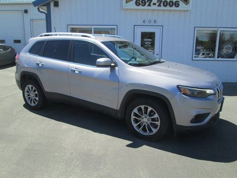 Used 2020 Jeep Cherokee Latitude Plus w/ Travel & Safety Group FWD image 1