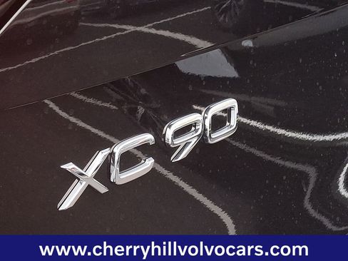 New 2026 Volvo XC90 B6 Plus w/ Protection Package Premier image 18