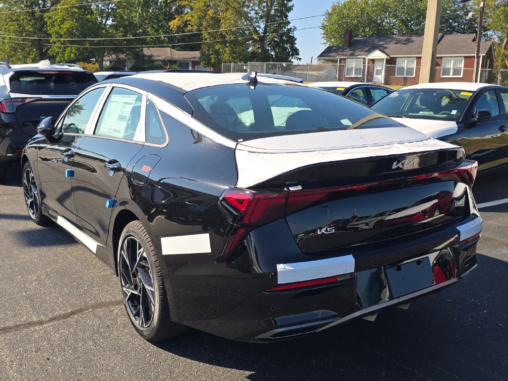 New 2027 Kia K5 GT-Line FWD image 7