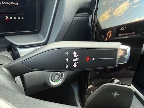 Used 2026 GMC Terrain Elevation FWD image 32