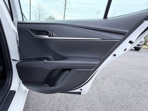 Used 2025 Toyota Camry LE image 31