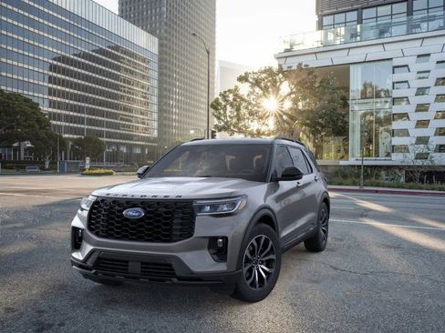 New 2025 Ford Explorer ST-Line w/ Premium Package RWD image 3