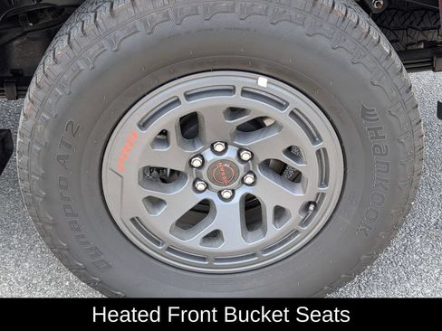 Used 2026 Nissan Frontier PRO-4X AWD/4WD image 12