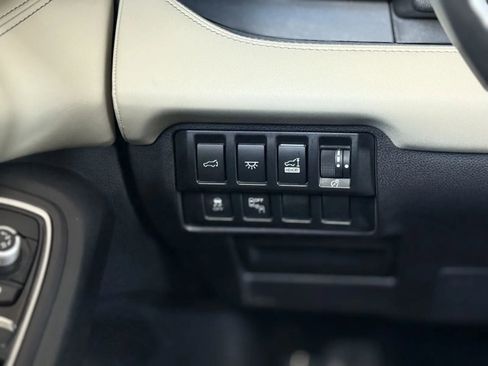 Used 2021 Subaru Ascent Limited w/ Technology Package image 28