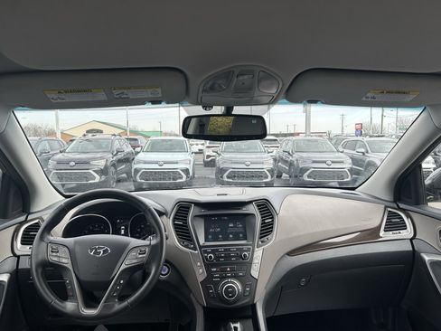 Used 2017 Hyundai Santa Fe Sport image 10