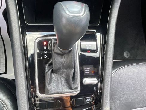 Used 2023 Jeep Compass Limited AWD/4WD image 21