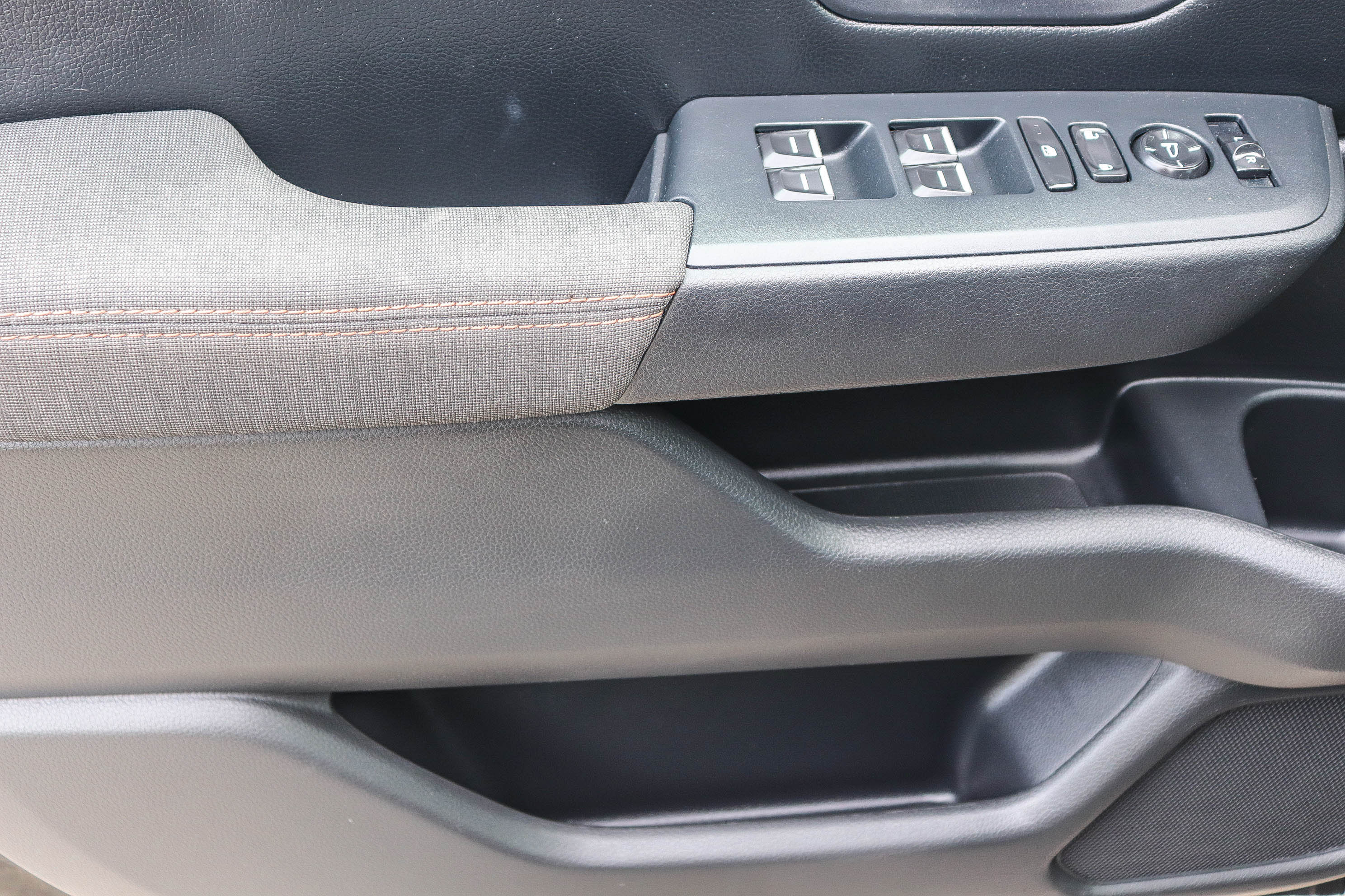 Certified 2025 Honda Pilot Sport image 24