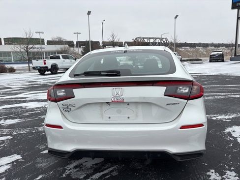 Used 2024 Honda Civic Sport image 10