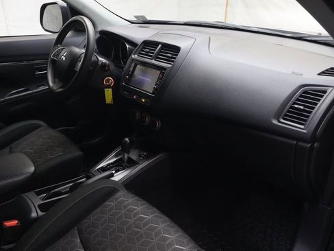 Used 2024 Mitsubishi Outlander Sport AWD image 10