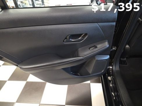 Used 2024 Nissan Sentra S image 10