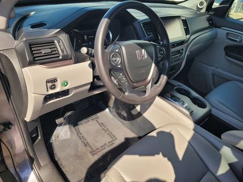 Used 2023 Honda Ridgeline RTL-E image 12