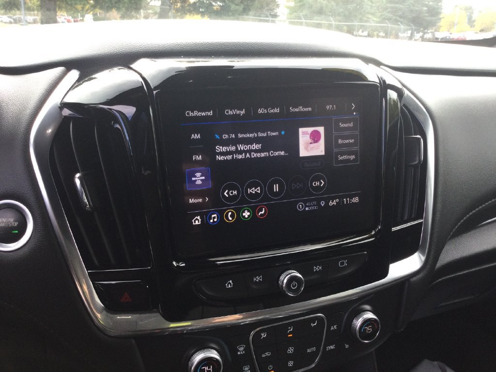 Used 2023 Chevrolet Traverse LT FWD image 21