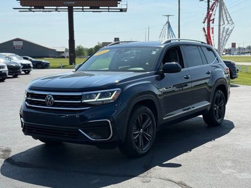 Used 2022 Volkswagen Atlas SEL R-Line image 3