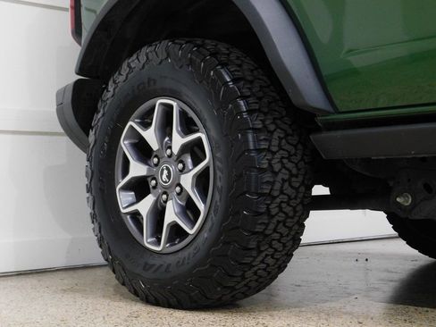 Used 2024 Ford Bronco Badlands image 9