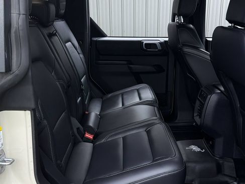 Used 2025 Ford Bronco Outer Banks AWD/4WD image 37