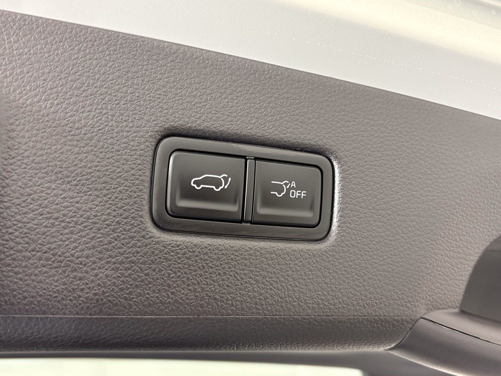 New 2026 Kia Carnival EX FWD image 43