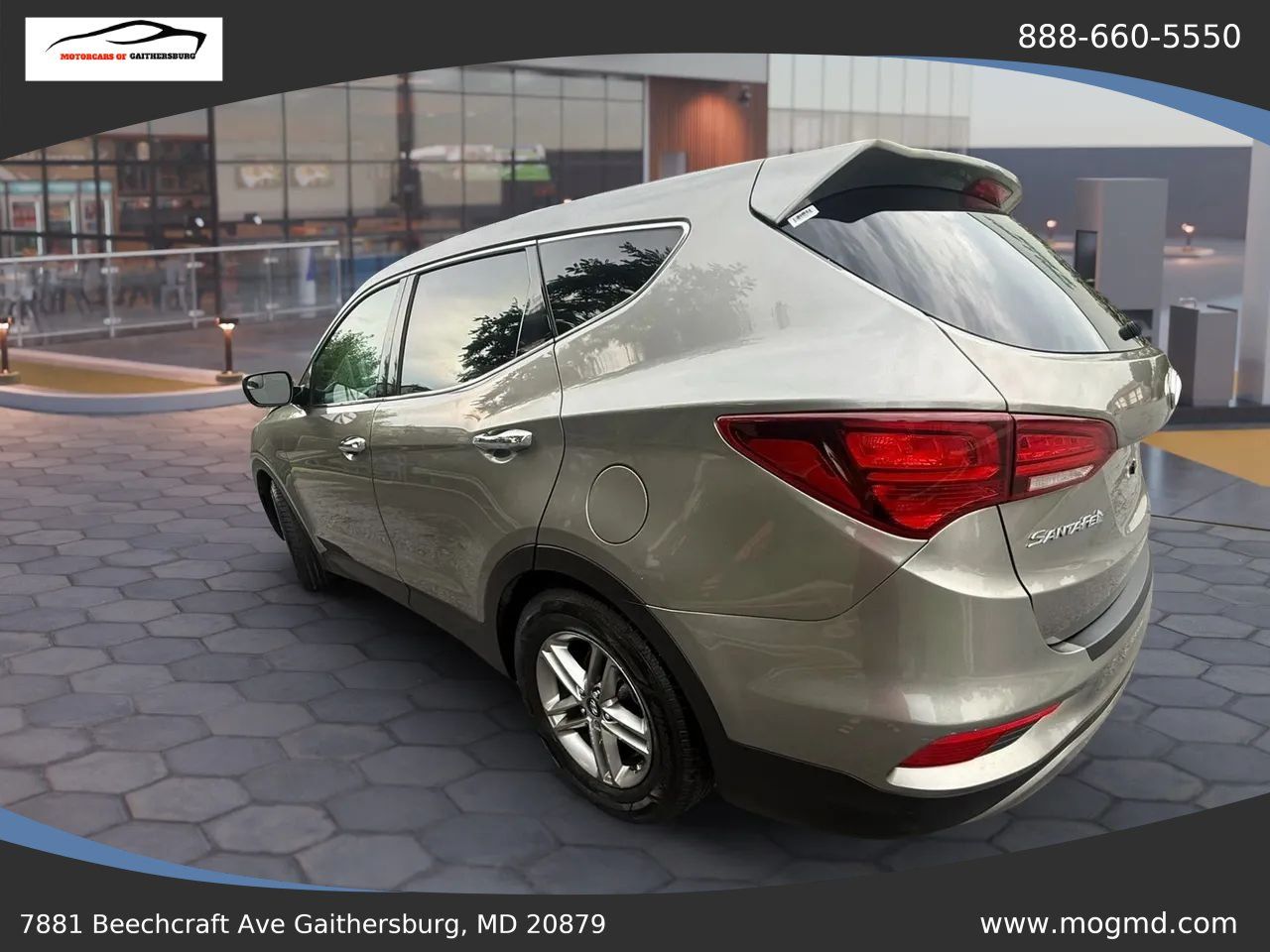 Used 2017 Hyundai Santa Fe Sport FWD image 3