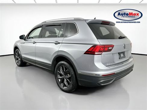 Used 2022 Volkswagen Tiguan SE image 6