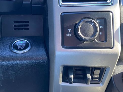 Used 2017 Ford F250 Lariat w/ Lariat Ultimate Package image 31