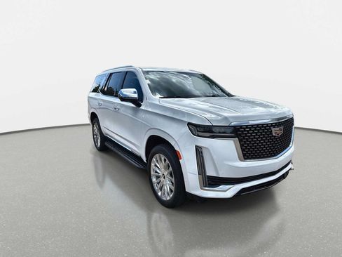 Used 2023 Cadillac Escalade Premium Luxury RWD image 11