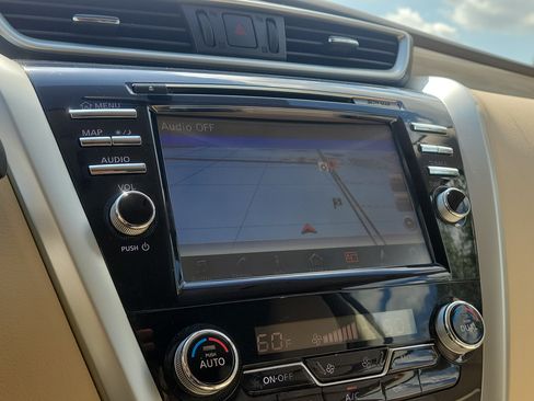Used 2017 Nissan Murano S w/ Navigation Package FWD image 26