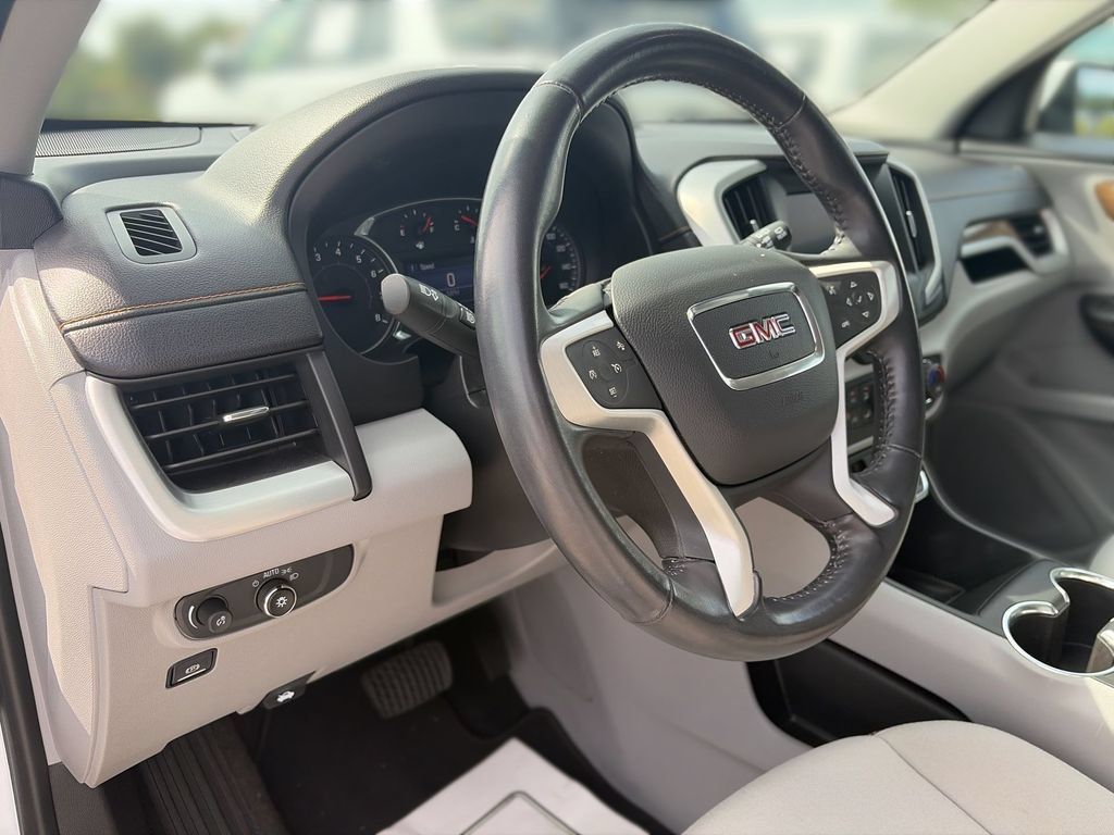 Certified 2021 GMC Terrain SLE w/ Driver Convenience Package FWD image 17