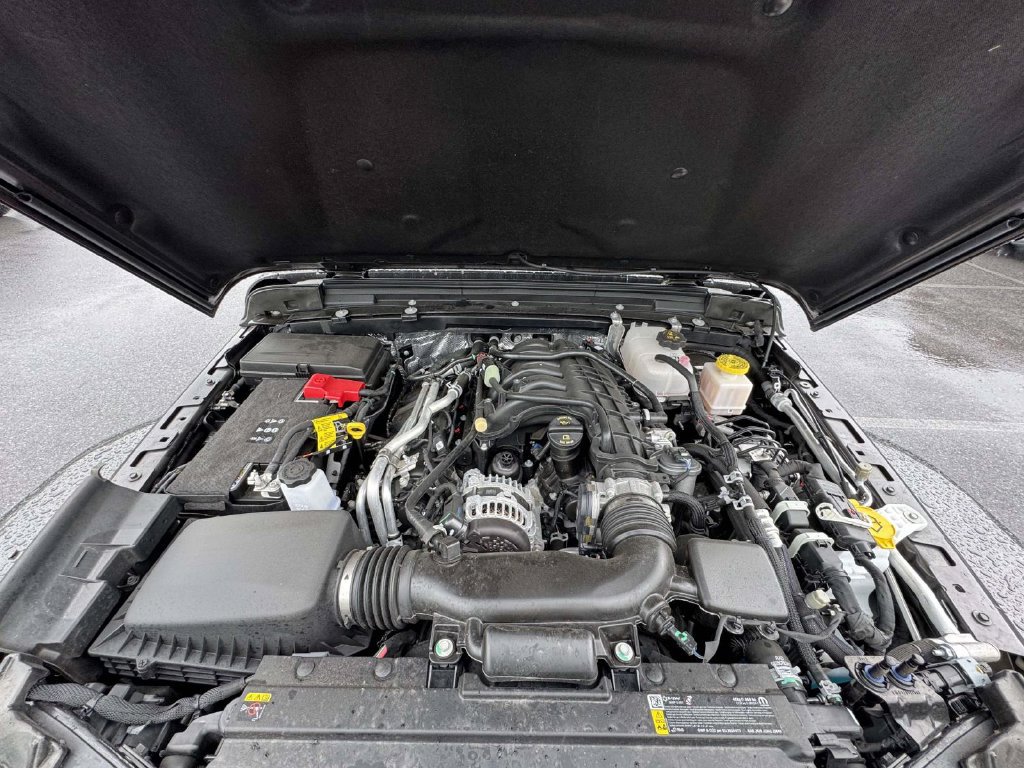 Used 2026 Jeep Gladiator Sport AWD/4WD image 11