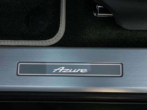 Certified 2024 Bentley Bentayga Extended Wheelbase AWD/4WD image 19