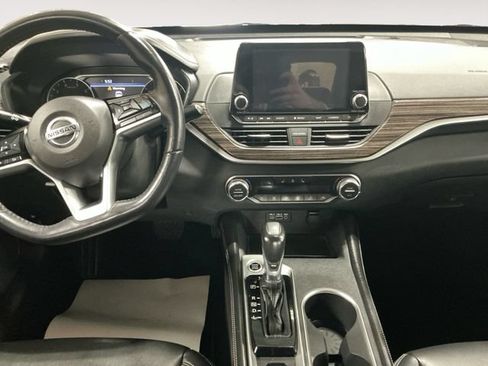 Used 2019 Nissan Altima 2.5 SL FWD image 11