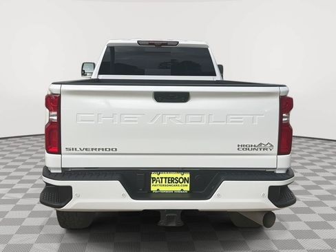 Used 2021 Chevrolet Silverado 2500 High Country w/ Technology Package AWD/4WD image 3