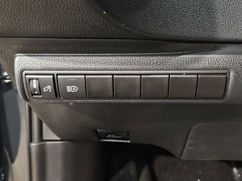 Used 2023 Toyota Corolla LE image 24