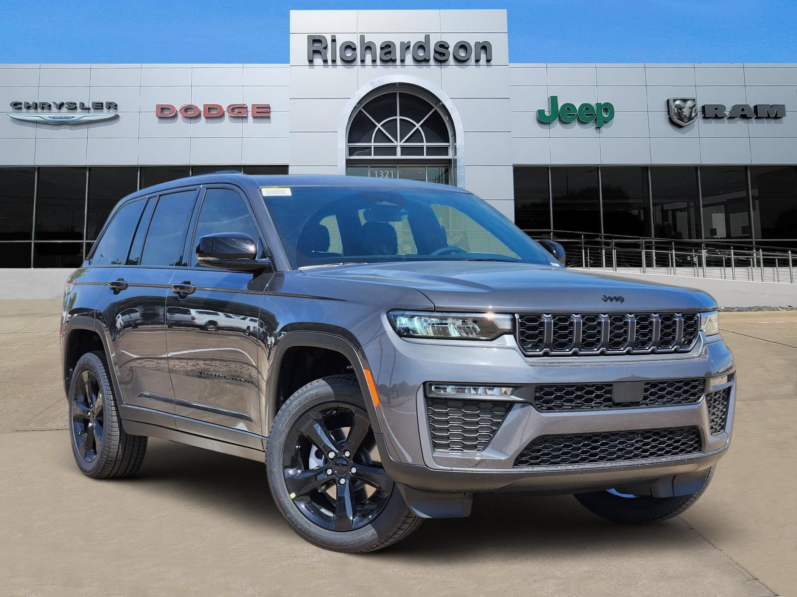 New 2026 Jeep Grand Cherokee Limited w/ Limited Altitude Package AWD/4WD image 1