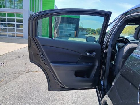 Used 2012 Chrysler 200 Touring image 9