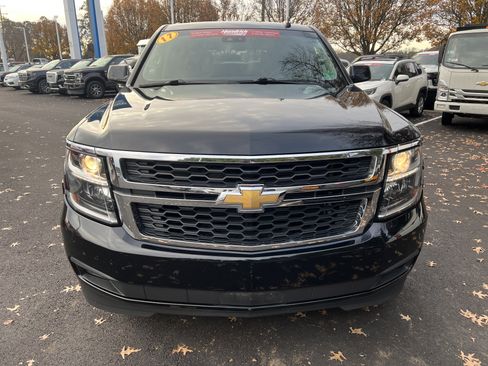 Used 2017 Chevrolet Tahoe LT w/ Luxury Package image 3