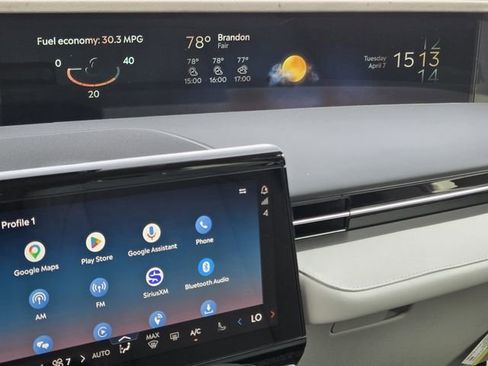 New 2026 Lincoln Nautilus Premier w/ Equipment Group 102A AWD/4WD image 9