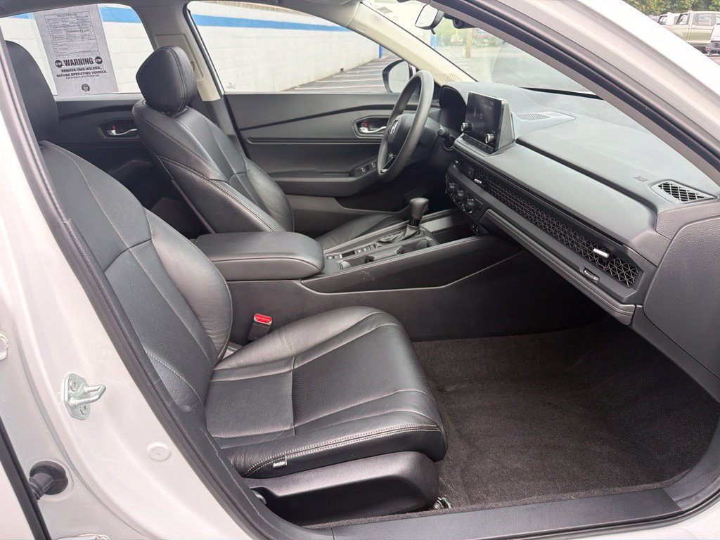 Used 2023 Honda Accord EX image 24