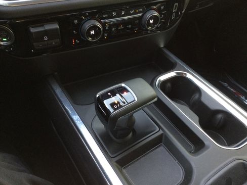 Used 2024 Chevrolet Silverado 1500 LTZ w/ Technology Package image 15